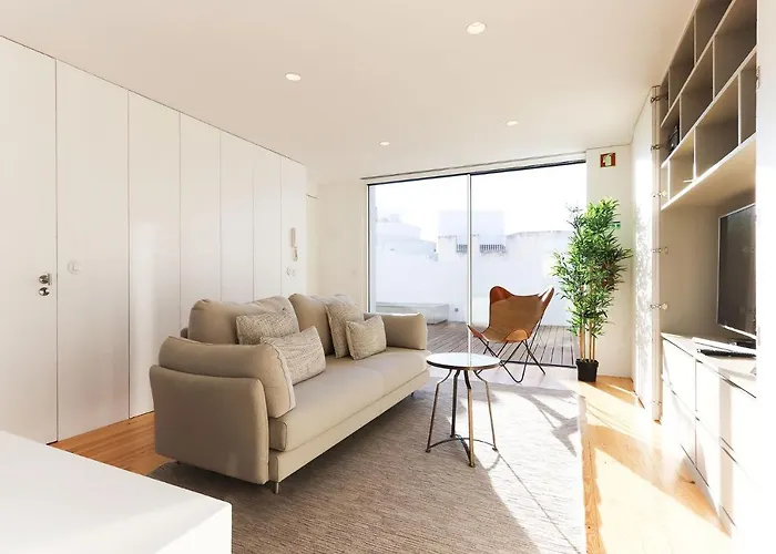 Marques De Pombal Duplex With Terrace By Homing * Lissabon