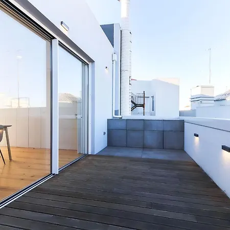 아파트 Marques De Pombal Duplex With Terrace By Homing 리스본