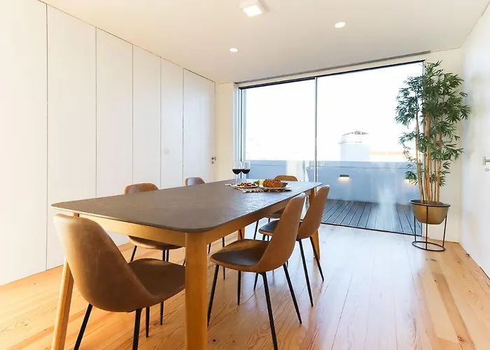 Marques De Pombal Duplex With Terrace By Homing * リスボン
