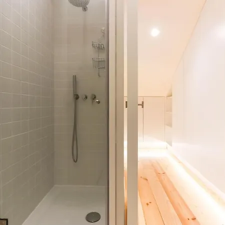 Marques De Pombal Duplex With Terrace By Homing * リスボン