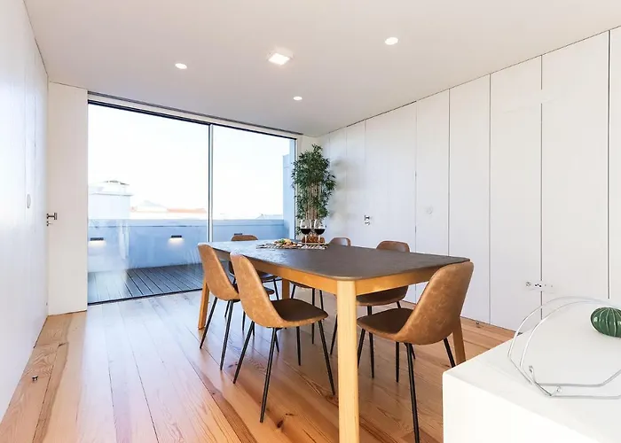 Marques De Pombal Duplex With Terrace By Homing * Lisboa