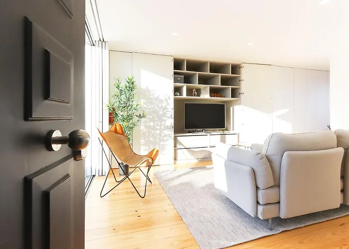 Marques De Pombal Duplex With Terrace By Homing *