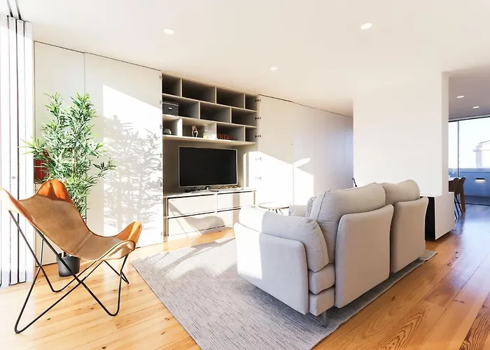 Marques De Pombal Duplex With Terrace By Homing *
